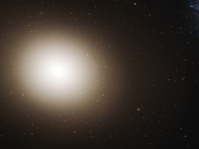 Messier 60 (NGC 4649): Hubble’s Fastest Moving&nbsp;Galaxy