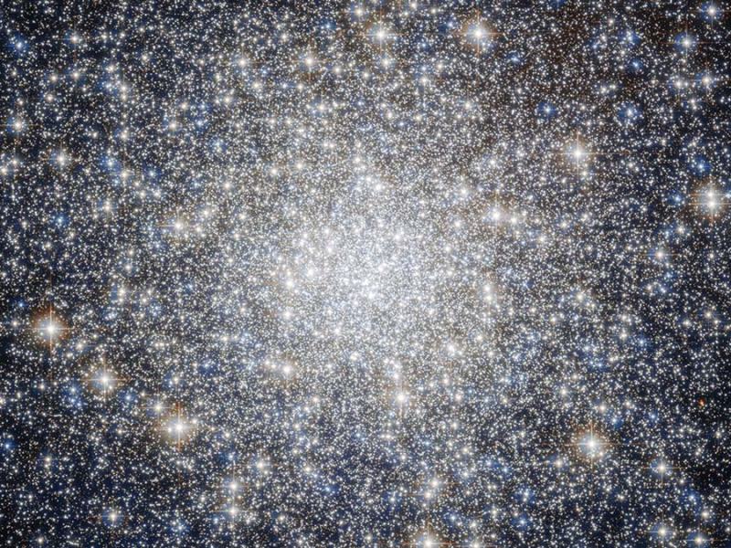 Messier 92 (NGC 6341): A Chandelier of&nbsp;Stars