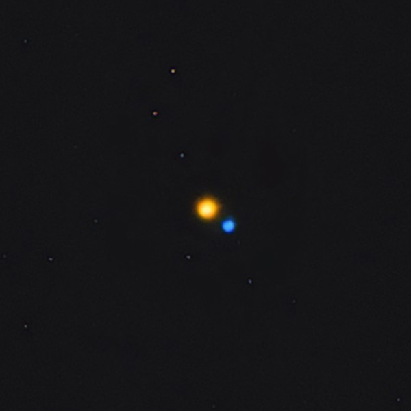 Albireo: A Stunning Double Star of Indigo and&nbsp;Gold
