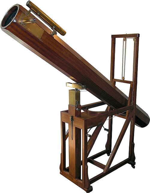 Photo of William Herschel's 7-foot telescope.