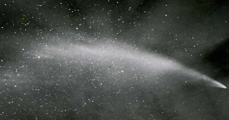 The Great January Comet of 1910: Daylight Comet Steals Halley’s&nbsp;Year